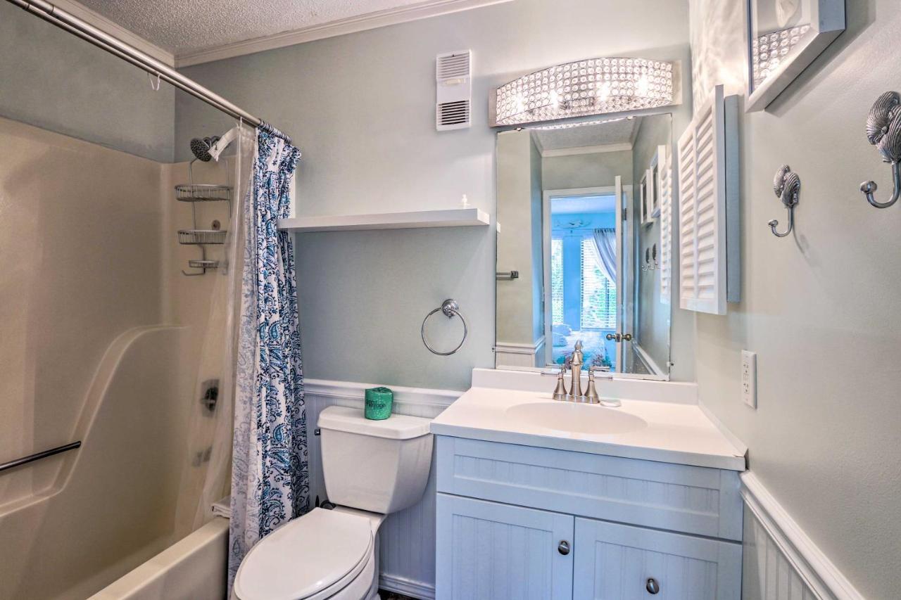 Colorful Hilton Head Condo With Beach And Pool Access! Hilton Head Island Exterior photo